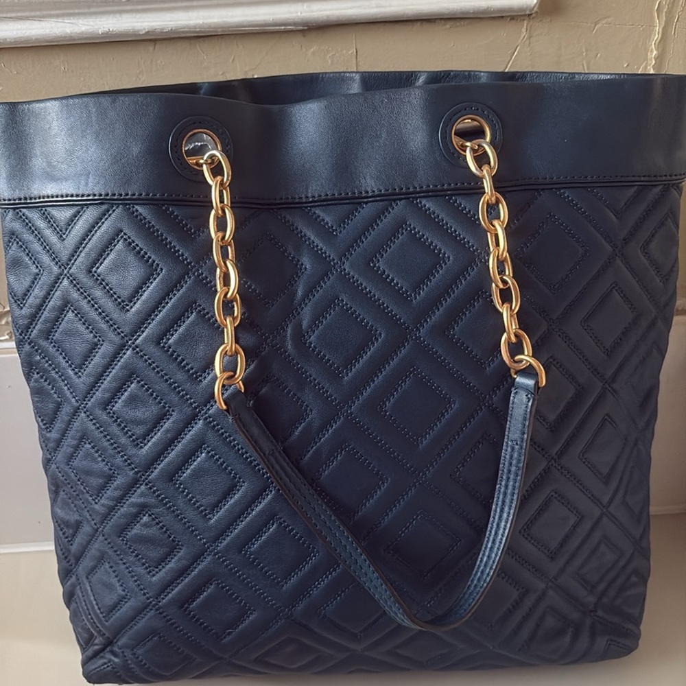 Tory Burch Fleming Quilted Leather Tote – Navy Blue - Picture 3 of 6